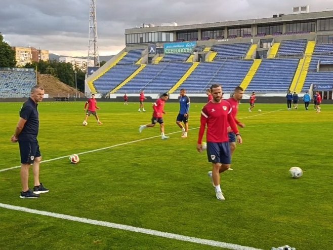 RTRS u Sofiji: Fudbaleri Borca odradili trening pred sutrašnju utakmicu (VIDEO)