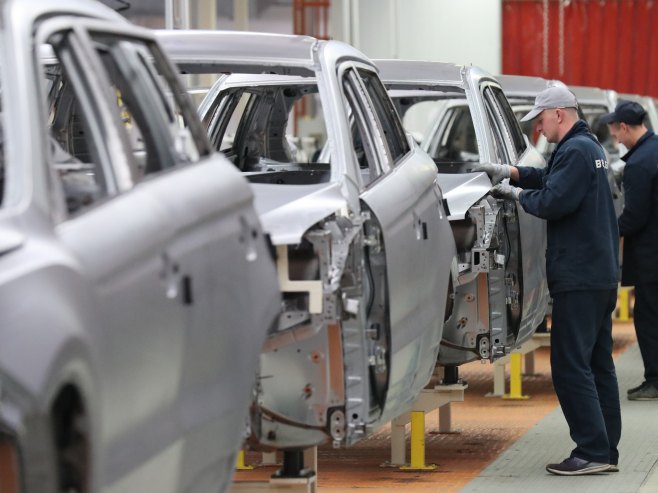 Kineski izvoz automobila prvi put premašio milion vozila mjesečno