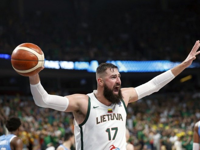 Litvanski košarkaš Јonas Valančijunas potpisao za Žalgiris