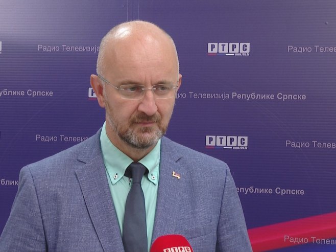 Mazalica: Šibicarske sarajevske fore Bećirovića s ciljem zaobilaženja Ustava i Zakona