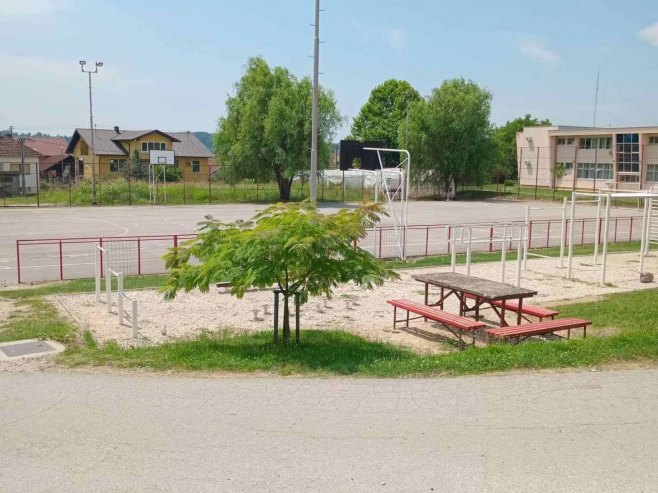 Vlada Srpske podržala rekonstrukciju sportskog igrališta u Prnjavoru
