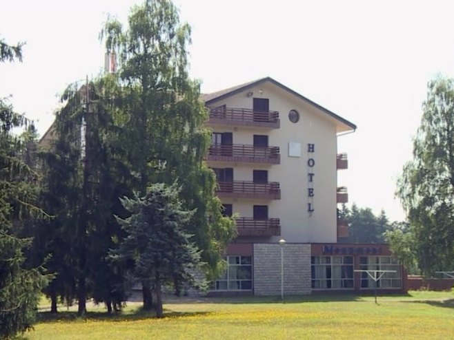 "Sarajevski desant" na Kozaru: Na mjestu srpskog stradanja nema mjesta arapskim investitorima