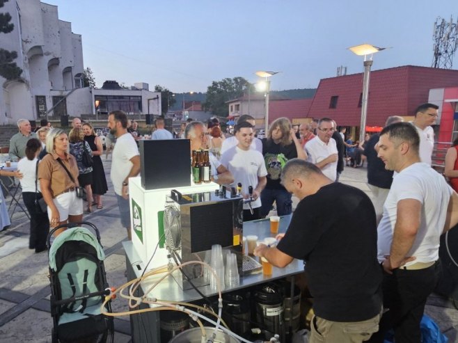 Mrkonjićani uživali u degustaciji zanatskog piva (FOTO)