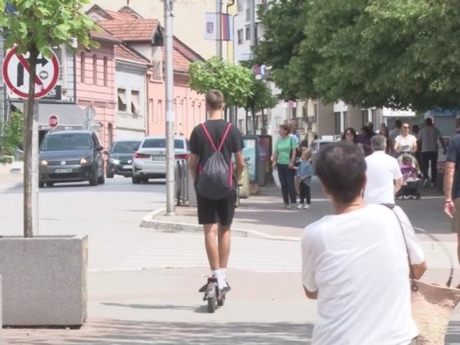 Električni trotinet Električni trotinet - Foto: RTRS