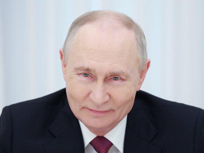 Putinu predstavljena nova letjelica: Školski avion koji u trenu postaje borbena zvijer (VIDEO)