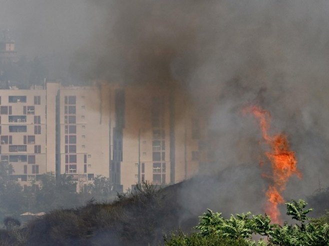 Veliki požar u blizini obilaznice oko Rima izazvao poremećaj u saobraćaju