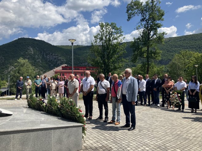 Obilježen Dan opštine Drvar - sjećanja na ustanak prije 85 godine (FOTO)