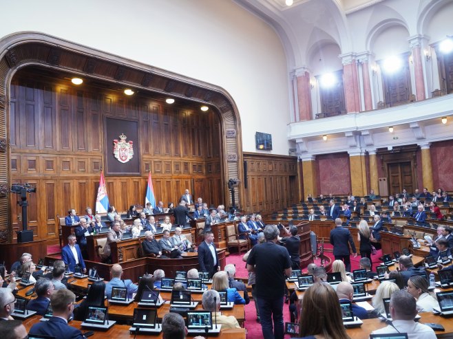 Vanredna sjednica Skupštine o nepovjerenju Vladi Srbije; Macut - o nama će suditi rezultati