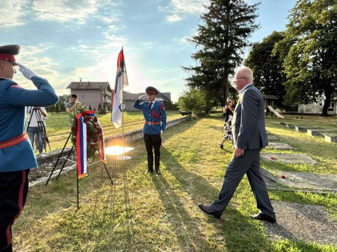 Knežica kod Kozarske Dubice-obilježavanje - Foto: SRNA