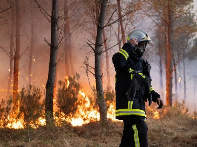 Evropa i Turska u plamenu - šumski požar kod Antalije, u Francuskoj nova žarišta; U Španiji masovne evakuacije (FOTO/VIDEO)