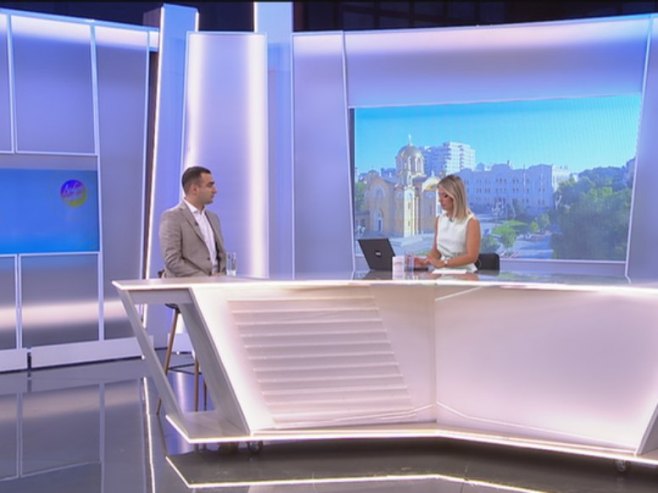 Šarčević: Јavnost do sad morala biti upoznata sa izbornim procesom; CIK se ponaša neozbiljno