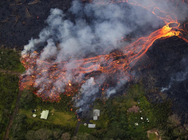 Počela erupcija vulkana Kilauea na Havajima (VIDEO)