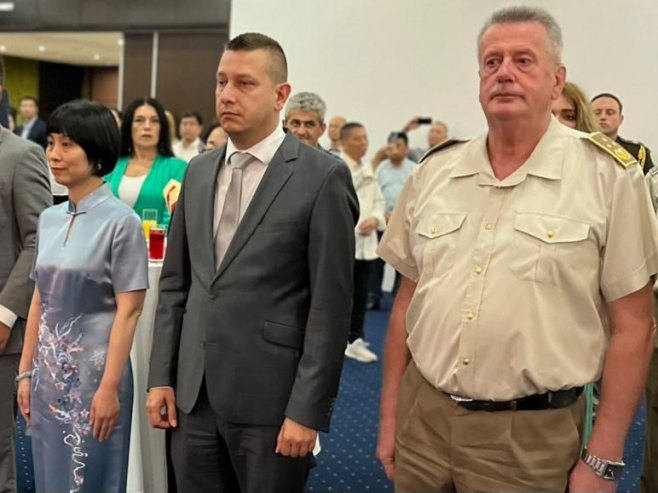 Goganović i Knežević na prijemu povodom 99. godišnjice osnivanja Narodnooslobodilačke vojske Kine - Foto: SRNA