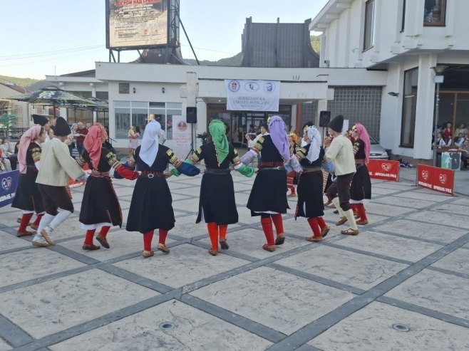 Smotra folklora Smotra folklora - Foto: RTRS