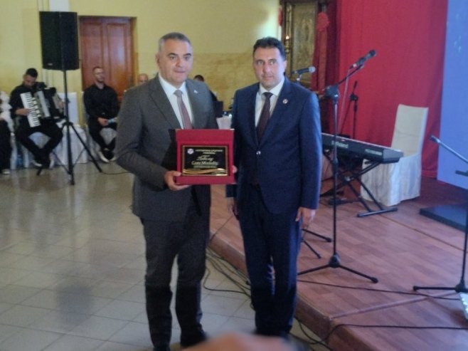 Sokolac: Miniću uručena Povelja - najveće opštinsko priznanje