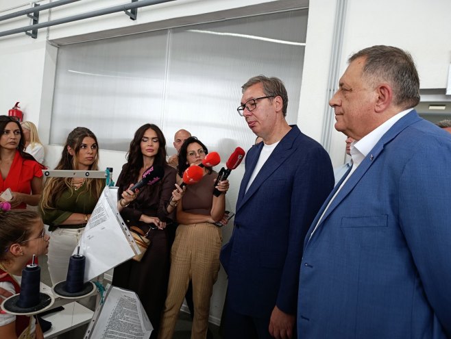 Dodik i Vučić stigli u Drvar