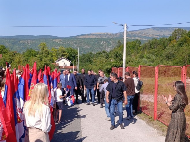 Vučić stigao u Šipovo: Ljudi posebno htjeli da iskažu koliko vole Srbiju