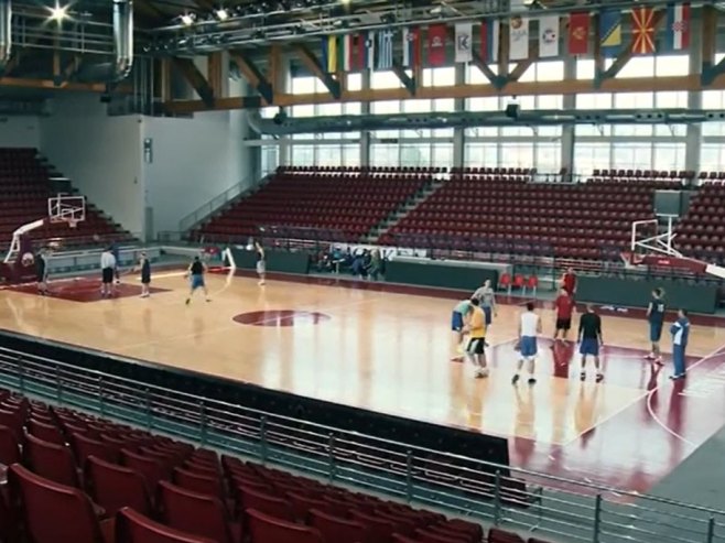 "Iznad obruča" na Јutjub kanalu RTRS Dokumentarni filmovi