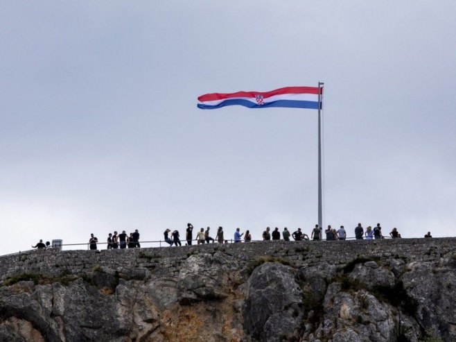 Hrvatska i ove godine slavi "Oluju" - ustaški pokliči u Kninu