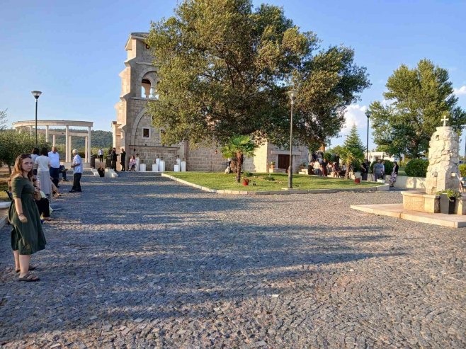 Obilježavanje u Prebilovcima; Srpski narod sabrao se da u molitvi iskaže dobrotu i ljubav prema slobodi