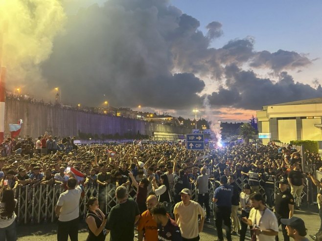 Salah doputovao u Trabzon, sutra potpisuje ugovor