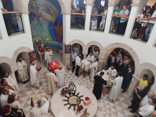 U Prebilovcima liturgija povodom obilježavanja 85 godina od ustaškog zločina nad Srbima (VIDEO)