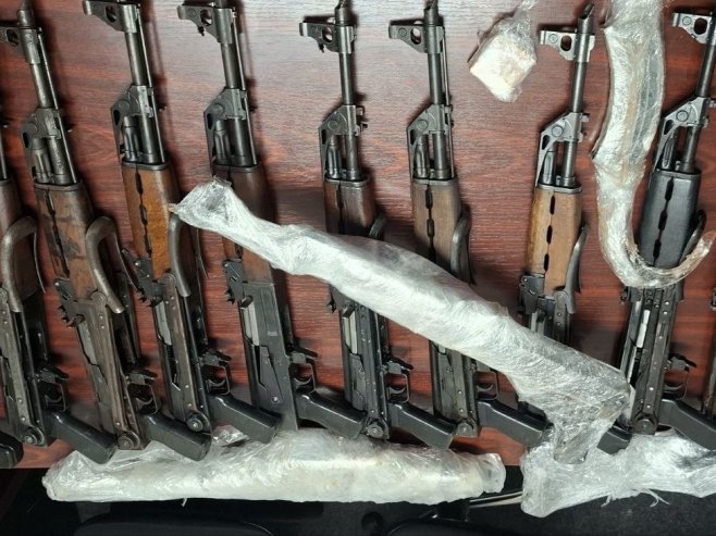 U akciji "Trasa" tri lica lišena slobode i oduzeto oružje (FOTO)