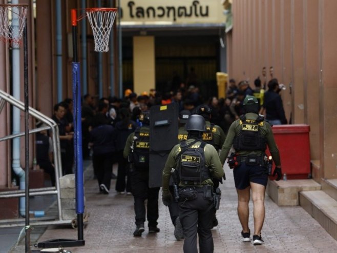 Sedmoro ubijenih u pucnjavi u školi na Tajlandu, 15 ranjenih (VIDEO)
