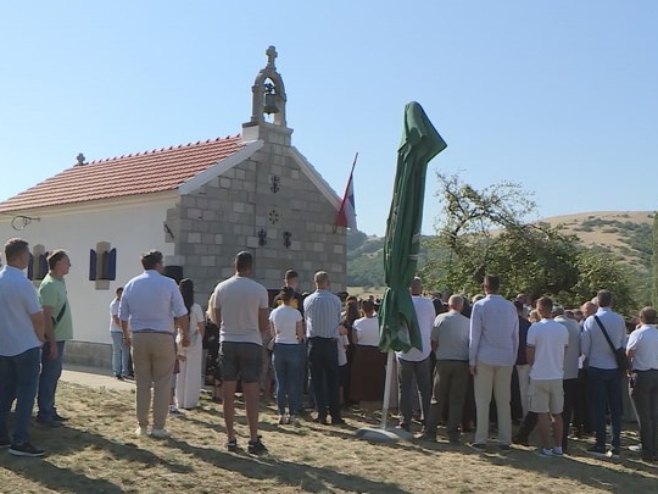 U Donjoj Trusini kod Berkovića osveštan obnovljeni Hram Svetog Vasilija Ostroškog i Tvrdoškog (VIDEO)