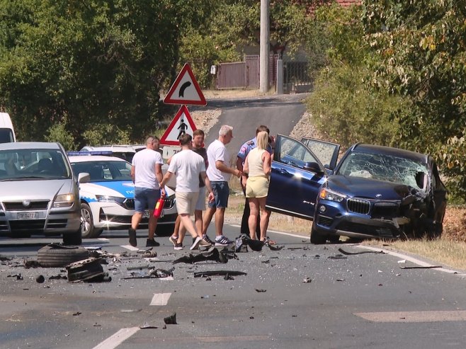 Saobraćajna nesreća u Zelenom viru; Saobraćaj obustavljen (FOTO)