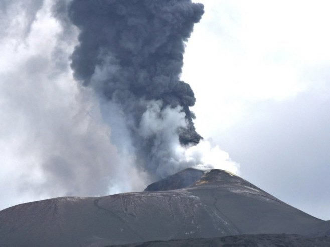 Novi eruptivni otvor na Etni