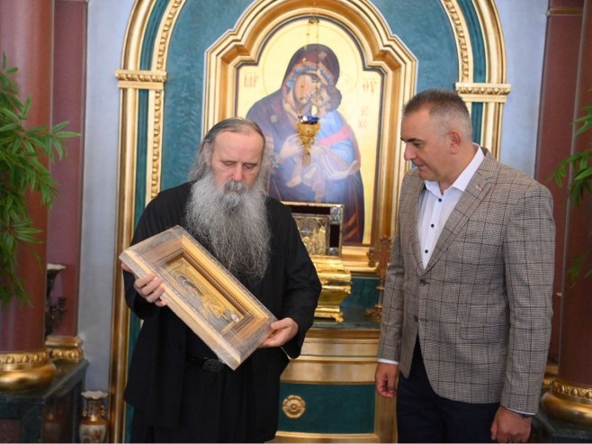 Minić sa mitropolitom Fotijem u Bijeljini