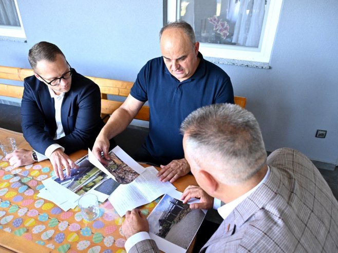 Minić posjetio porodicu Bojanić (VIDEO)