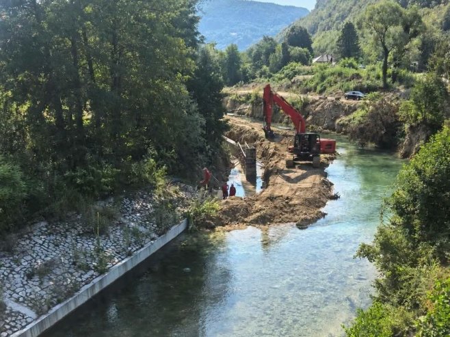 Ružičić: Objasniti cilj radova u koritu rijeke Plive u Јajcu