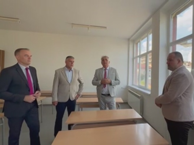 Golubović u Nevesinju: Prostorije Osnovne škole renovirane, počinje sanacija i Srednje škole