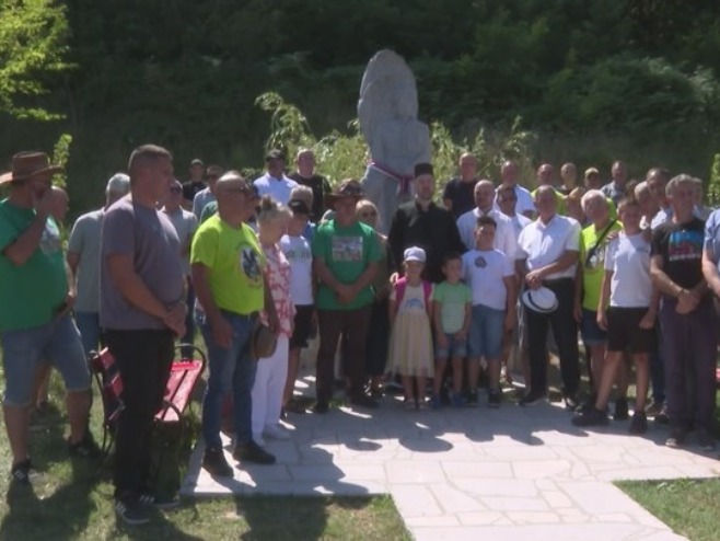 Pomen Spomenku Gostiću Pomen Spomenku Gostiću - Foto: RTRS