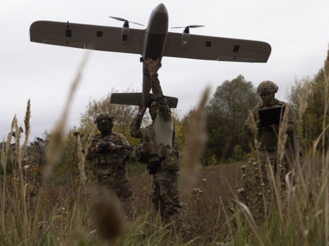 Dron (Foto: EPA/YEVHEN TITOV) Dron (Foto: EPA/YEVHEN TITOV) -