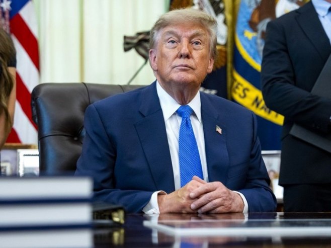 Donald Tramp (Foto: EPA/BONNIE CASH) Donald Tramp (Foto: EPA/BONNIE CASH) -