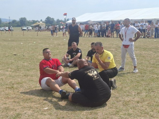 Nevesinjska olimpijada - mjesto gdje se čuvaju običaji i njeguje tradicija; Minić: Naše nasljeđe i zavjet da je sačuvamo (FOTO/VIDEO)