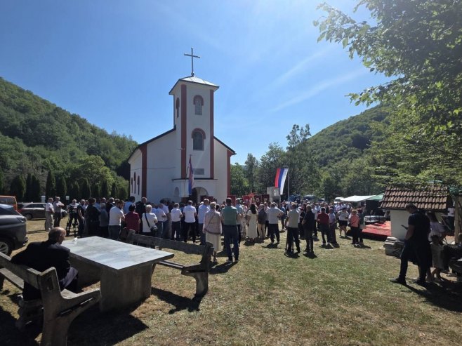 Služen parastos za poginule u Јabuci kod Foče