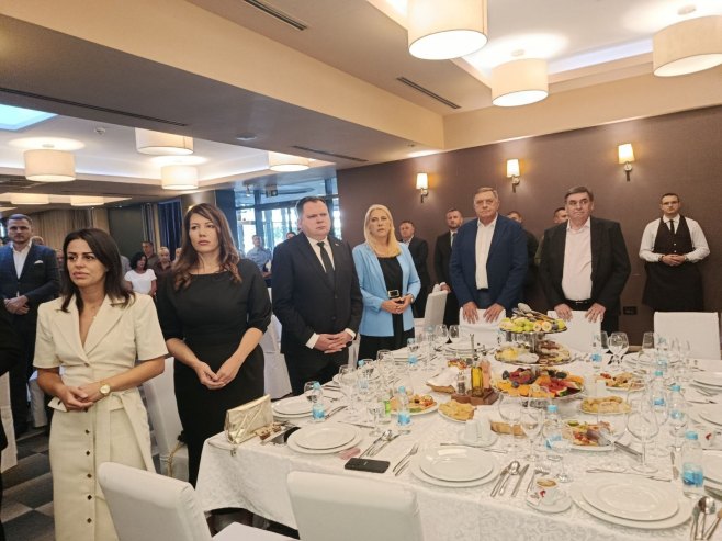 Obilježavanje slave grada Doboja; Prisustvuju Cvijanović i Dodik (FOTO)