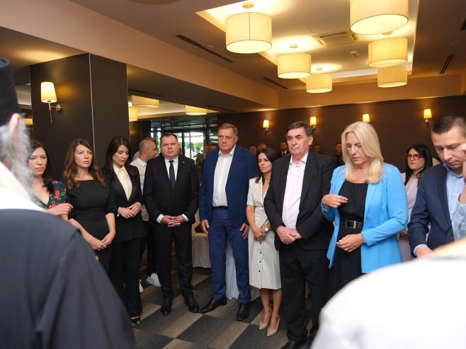 Obilježavanju slave grada Doboja prisustvuju Cvijanović i Dodik: Nastaviti sa razvijanjem grada (FOTO)