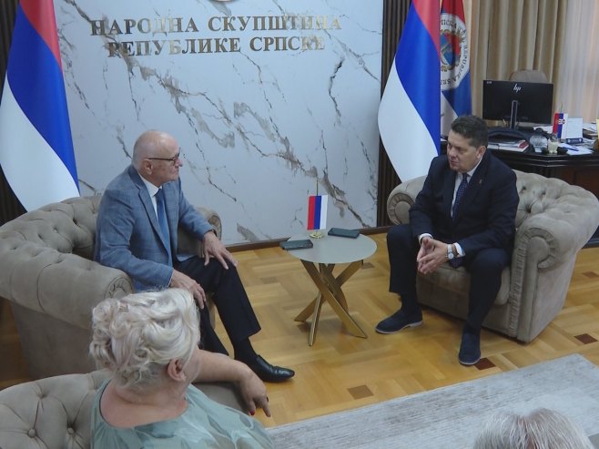 Stevandić-Trifunović: Penzionerima omogućiti dostojanstvenu starost; Subvencije za smještaj u dom