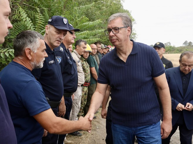 Vučić: Šteta u Deliblatskoj peščari velika, ali najvažnije da su sačuvani životi i imovina