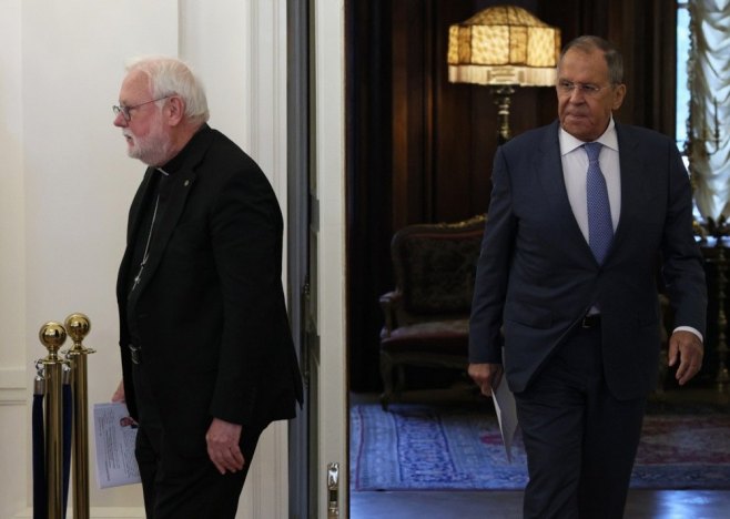 Lavrov sa predstavnikom Vatikana: Diplomatija u svijetu potrebnija nego ikad (VIDEO)