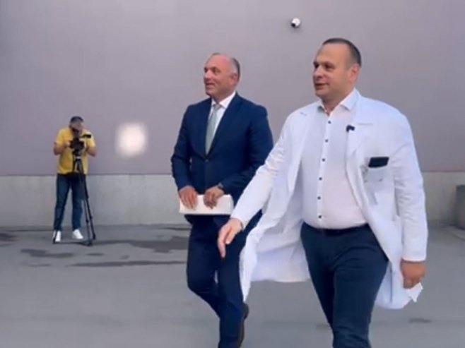 Državni sekretar Ministarstva zdravlja Srbije u posjeti UKC-u (VIDEO)