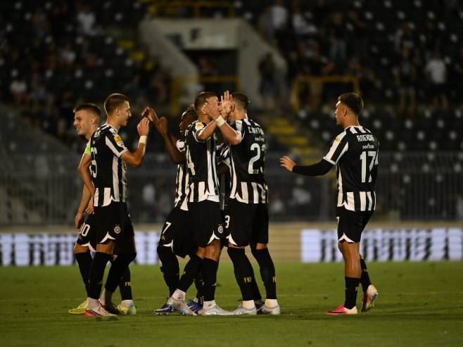 Fudbaleri Partizana (Foto: Tanjug/Amir Hamzagić) - 