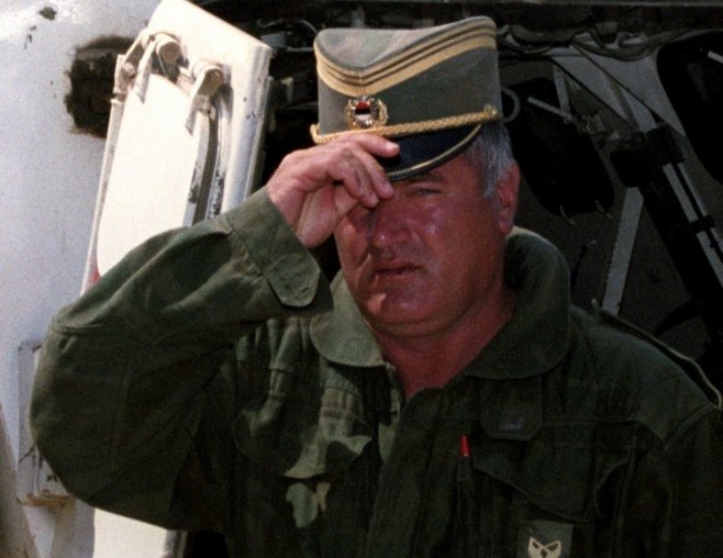 Ratko Mladić (foto: arhiva - EPA/STRINGER) Ratko Mladić (foto: arhiva - EPA/STRINGER) -