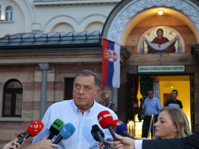 Dodik: Narodu niko ne može zabraniti da pamti generala Mladića