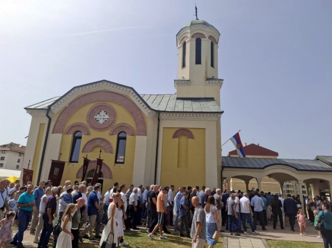 Pale obilježava slavu opštine; Položeni vijenci i služena liturgija